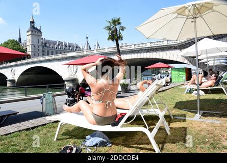 Pariser nutzen die Sommerveranstaltung Paris Plages (Pariser Strände) am 7. Juli 2018. Die 17. Paris Plages findet vom 8. Juli bis 3. September statt. Foto von Alain Apaydin/ABACAPRESS.COM Stockfoto