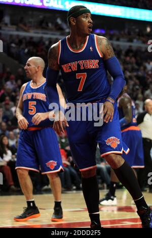 KEIN FILM, KEIN VIDEO, KEIN Fernsehen, KEIN DOKUMENTARFILM - Carmelo Anthony (7) und Jason Kidd (5) von New York Knicks reagieren auf Foul Call, während sie am 11. April 2013 im United Center in Chicago, IL, USA, die Chicago Bulls im zweiten Viertel spielen. Foto von Scott Strazzante/Chicago Tribune/MCT/ABACAPRESS.COM Stockfoto