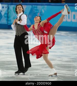 KEIN FILM, KEIN VIDEO, KEIN TV, KEIN DOKUMENTARFILM - die Japanerin Cathy Reed und Chris Reed treten während des Eistanz-Kurztanzprogramms der Mannschaftspaare im Eisberg Skating Palace bei den Olympischen Winterspielen in Sotschi, Russland, Samstag, 8. Februar 2014 auf. Foto von Harry E. Walker/MCT/ABACAPRESS.COM Stockfoto