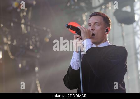 Der belgische Musiker Loic Nottet spielt live beim Les Francofolies Musikfestival in La Rochelle, westlich von Frankreich, am 11. Juli 2018. Foto von Arnault Serriere/ABACAPRESS.COM Stockfoto