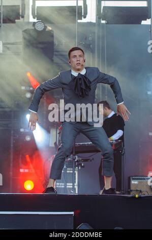 Der belgische Musiker Loic Nottet spielt live beim Les Francofolies Musikfestival in La Rochelle, westlich von Frankreich, am 11. Juli 2018. Foto von Arnault Serriere/ABACAPRESS.COM Stockfoto