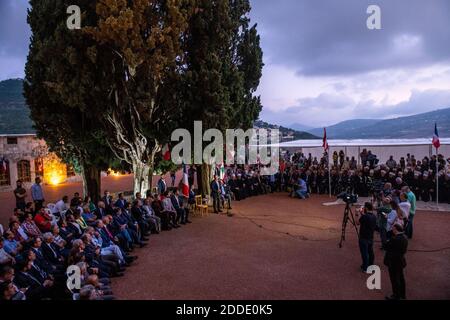 Drusenführer Walid Jumblatt empfängt am 30. Juli 2018 den ehemaligen französischen Präsidenten Nicolas Sarkozy in Mukhtara, südöstlich von Beirut, Libanon. Foto von Ammar Abd Rabbo/ABACAPRESS.COM Stockfoto