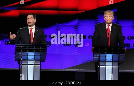 KEIN FILM, KEIN VIDEO, KEIN Fernsehen, KEIN DOKUMENTARFILM - republikanische Präsidentschaftskandidaten Sen. Marco Rubio, links, und Donald Trump während der GOP-Präsidentendebatte am Donnerstag, den 10. März 2016 im Bank United Center der Universität Miami in Coral Gables, FL, USA. Foto von Pedro Portal/El Nuevo Herald/TNS/ABACAPRESS.COM Stockfoto