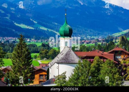 Österreich, Tirol, Gran, Dorfkirche im Tannheimer Tal Stockfoto