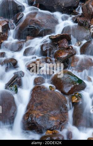 Hoop Creek in der Nähe von Berthoud Pass auf dem US Highway 40, Arapaho-Roosevelt National Forest, Clear Creek County, Colorado Stockfoto