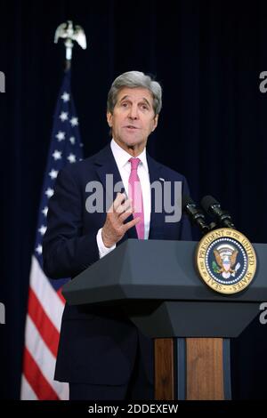 US-Außenminister John Kerry spricht im Dean Acheson Auditorium im Gebäude des Harry S Truman Außenministeriums am 14. März 2016 in Washington, DC, vor der Konferenz des Generalbefehlsführers. Präsident Barack Obama sprach bei der Konferenz über die Arbeit und das Opfer des diplomatischen Korps der Vereinigten Staaten und sprach über die Errungenschaften seiner Regierung. Kredit: Chip Somodevilla / Pool über CNP /MediaPunch Stockfoto