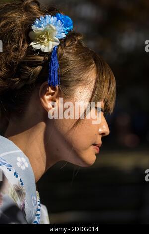 Japan, Kyoto, Geisha Bezirk von Gion, Japanease Frau trägt Komono Stockfoto