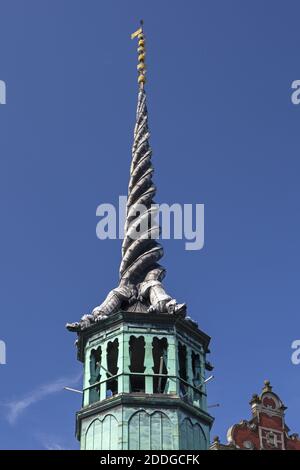 Geographie / Reisen, Dänemark, Kopenhagen, Gedrehter Turm an der Borsen, ehemalige Börse in der c, Additional-Rights-Clearance-Info-not-available Stockfoto