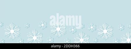 Weihnachtliches Muster aus weißen Schneeflocken auf azurblauem Hintergrund. Vorlage für Design Stock Vektor