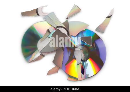 Defekte CD- oder DVD-Disk auf weißem Hintergrund isoliert. Disc Draufsicht. Stockfoto