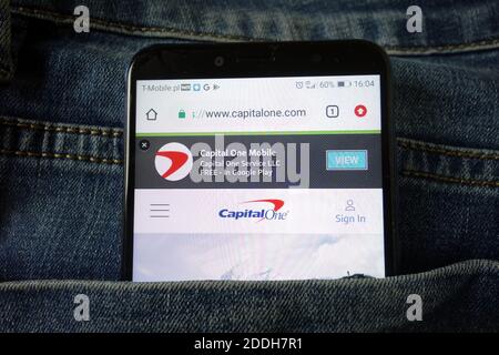 KONSKIE, POLEN - 21. Dezember 2019: Die Website der Capital One Financial Corporation www.capitalone.com wird auf dem Mobiltelefon angezeigt Stockfoto