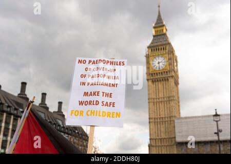 1. Mai Demonstration Parlament Sq. Die Demonstration konzentrierte sich hauptsächlich auf die bevorstehenden Parlamentswahlen, die am 6. Mai stattfinden. Houses of Parliament, Parliament Square, London, Großbritannien. Mai 2010 Stockfoto