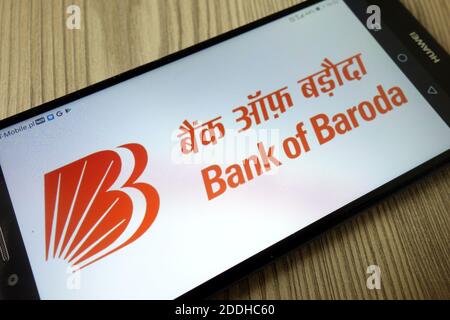 KONSKIE, POLEN - 21. Dezember 2019: Logo der Bank of Baroda auf dem Mobiltelefon Stockfoto