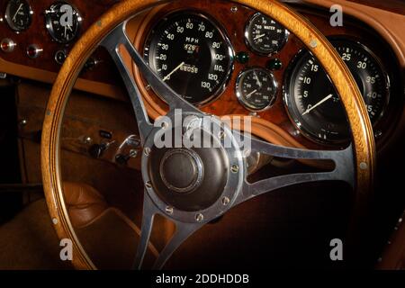 1960 AC Aceca, Innenansicht von Lenkrad und Armaturenbrett, Studio 434 Car Collection Stockfoto