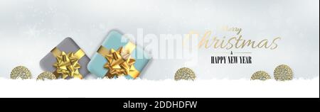 Weihnachten Urlaub horizontale Banner mit 3D realistische Weihnachten Geschenk-Boxen, Gold Ornament, Schnee. Text Frohe Weihnachten Frohes neues Jahr. 3D-Rendering. Urlaub de Stockfoto