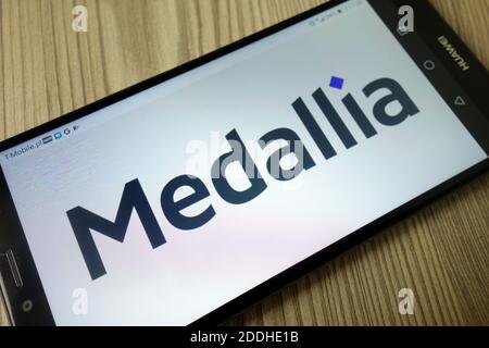 KONSKIE, POLEN - 21. Dezember 2019: Medallia Firmenlogo auf dem Handy angezeigt Stockfoto