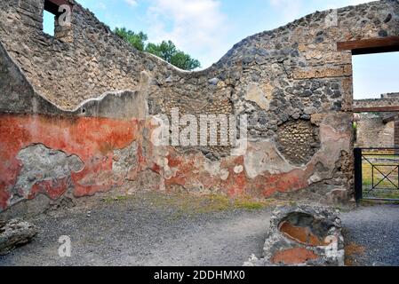 Ruinen der antiken römischen Stadt Pompeji Italien wurde zerstört Und nach dem Ausbruch des Vesuvs 79 n. Chr. mit Asche begraben Stockfoto