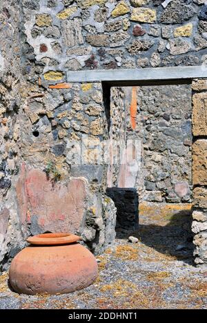 Ruinen der antiken römischen Stadt Pompeji Italien wurde zerstört Und nach dem Ausbruch des Vesuvs 79 n. Chr. mit Asche begraben Stockfoto