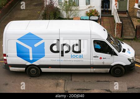 Ein dpd Lieferwagen ist in London zu sehen. Stockfoto