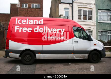 Ein Island Lieferwagen gesehen geparkt auf der Straße in London. Stockfoto