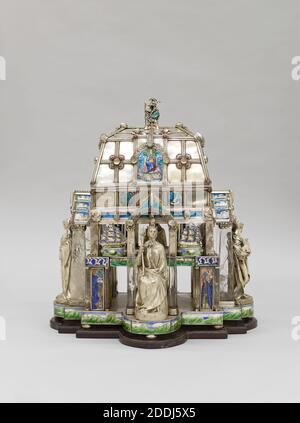 The Chamberlain Casket, 1903, Ansicht von oben Designer: Henry Wilson (d. 1934) im Auftrag von Mitgliedern des Verfassungsvereins, dem Abgeordneten RT Hon Joseph Chamberlain 1903 Bewunderung und Dankbarkeit für seine Verdienste im in- und Ausland auszudrücken. Es wurde an der Central School of Arts & Crafts, London., Edelmetall, Gold, Emaille, Edelmetall, Silber, Edelstein, Mondstein, Birmingham Geschichte Stockfoto