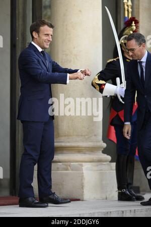 Der französische Präsident Emmanuel Macron zeigt sich auf dem Elysee-Palast in Paris, Frankreich, 10. Juli 2019. Foto von Eliot Blondt/ABACAPRESS.COM Stockfoto