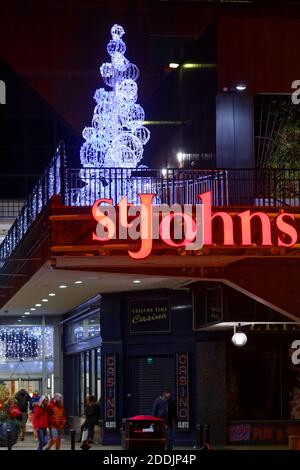 Liverpool City Centre bei Nacht Stockfoto