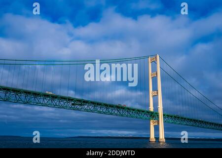 Mackinac Bridge von Shepler's Ferry Reisen von St. Ignace nach Mackinac Island, Michigan. Stockfoto