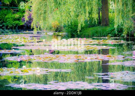 Les Jardins de Monet à Giverny - Monets Garten - Haus und Seerosengärten des französischen Künstlers Claude Monet in Giverny, Frankreich Stockfoto