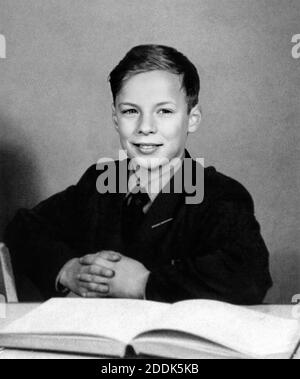 Ca. 1960 , GROSSBRITANNIEN : der gefeierte britische Rock Star Sänger , Produzent und Komponist BRIAN ENO ( geboren in Woodbridge , 15. Mai 1948 ), als war ein kleiner Junge im Alter von 12 in der Schule . Fouder der Gruppe ROXY MUSIK mit Bryan Ferry und Phil Manzanera . Unbekannter Fotograf. - GESCHICHTE - FOTO STORICHE - personalità da bambino Bambini da giovane - Persönlichkeit Persönlichkeiten als jung - eine SCUOLA - scolaro - scolaresca - INFANZIA - KINDHEIT - BAMBINO - BABY - BAMBINI - KINDER - KIND - POPMUSIK - MUSICA - Cantante - COMPOSITORE - ROCK STAR --- ARCHIVIO GBB Stockfoto