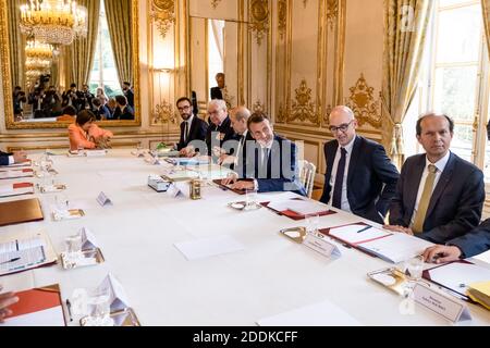 Der französische Präsident Emmanuel Macron empfängt am 11. Juli 2019 den ecuadorianischen Präsidenten Lenin Moreno im Palais de l'Elysée in Paris. Foto von Pool/ABACAPRESS.COM Stockfoto