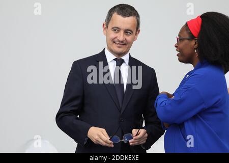 Gérald Darmanin, Ministre de lÂ’Action et des Comptes publics, Sibeth NDiaye, secrétaire d'État auprès du Premier Ministre et Porte-parole du gouvernement, lors du 139ème défilé militaire du 14 juillet sur les Champs-Elysées, jour de la Fête Nationale. Paris, den 14. Juli 2019. Foto Stephane Lemouton/Pool/ABACAPRESS.COM Stockfoto