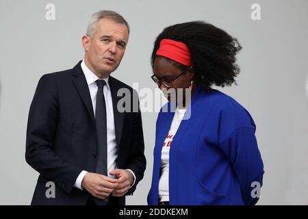 François de Rugy, ministre de la Transition Ecologique et solidaire, Sibeth NDiaye, secrétaire d'État auprès du Premier ministre et Porte-parole du gouvernement, lors du 139ème défilé militaire du 14 juillet sur les Champs-Elysées, jour de la Fête Nationale. Paris, den 14. Juli 2019. Foto Stephane Lemouton/Pool/ABACAPRESS.COM Stockfoto