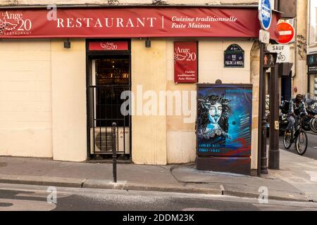 Auf Initiative des Rathauses des 4. Arrondissements vertrat der Straßenkünstler C215 einige der emblematischen Figuren des Großen Jahrhunderts der Marsche als HenriIV, Louis XIII, Molière u.a. am 31. august 2019 in Paris, Frankreich. Foto Prezat Denis/Avenir Pictures/ABACAPRESS.COM Stockfoto