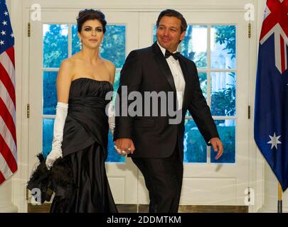 Gouverneur Ronald DeSantis (Republikaner von Florida) und Casey DeSantis kommen zum Staatsessen, das der US-Präsident Donald J. Trump und die First Lady Melania Trump zu Ehren des australischen Premierministers Scott Morrison und seiner Frau Jenny Morrison am Freitag im Weißen Haus in Washington, DC, veranstaltet haben. 20. September 2019.Foto von Ron Sachs / Pool via CNP/ABACAPRESS.COM Stockfoto