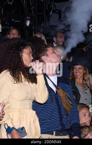 Tina Kunakey und Niels Schneider waren am 24. September 2019 auf der Etam Winter 2019/Sommer 2020 im Rahmen der Paris Fashion Week in Paris, Frankreich, vertreten. Foto von Aurore Marechal/ABACAPRESS.COM Stockfoto