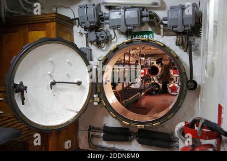 S - 56 U-Boot-Display, zentrale Böschung, Wladiwostok, Primorski-Region, Russland Juni 2012 Stockfoto