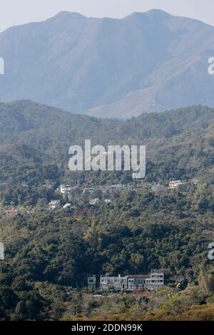 Kau Tam Tso Dorf und Teile des Plover Cove Country Park, Nordost New Territories, Hong Kong, China 10 Dec 2019 Stockfoto