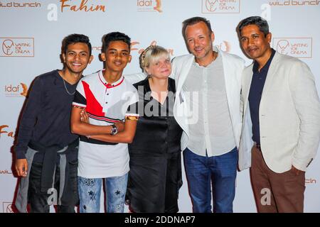 Isabelle Nanty, Fahim Mohammad, Ahmed Assad, Pierre-François Martin-Laval alias PEF und Mizanur Rahaman bei der Premiere von Fahim am 29. September 2019 im Grand Rex in Paris, Frankreich. Foto von David Boyer/ABACAPRESS.COM Stockfoto