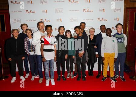 Isabelle Nanty, Fahim Mohammad, Ahmed Assad, Pierre-François Martin-Laval alias PEF und Mizanur Rahaman bei der Premiere von Fahim am 29. September 2019 im Grand Rex in Paris, Frankreich. Foto von David Boyer/ABACAPRESS.COM Stockfoto