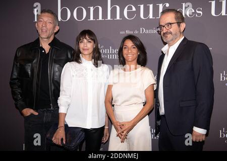 Vincent Cassel, Berenice Bejo, Florence Foresti und Regisseur Daniel Cohen besuchen das Le Bonheur des uns, Premiere in der Pathe Opera am 08. September 2020 in Paris, Frankreich Foto von David Niviere/ABACAPRESS.COM Stockfoto
