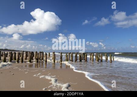 Geographie / Reisen, Deutschland, Schleswig-Holstein, Insel Sylt, alte Holzgroyne vor Rantum, Additional-Rights-Clearance-Info-Not-available Stockfoto