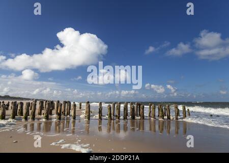 Geographie / Reisen, Deutschland, Schleswig-Holstein, Insel Sylt, alte Holzgroyne vor Rantum, Additional-Rights-Clearance-Info-Not-available Stockfoto