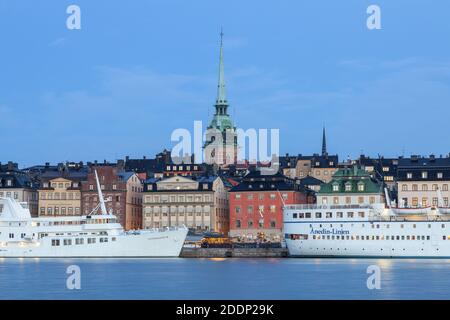 Geographie / Reisen, Schweden, Stockholm Laen, Stockholm, Blick über die Skeppsholmsbron auf die Altstadt von Gam, Additional-Rights-Clearance-Info-not-available Stockfoto