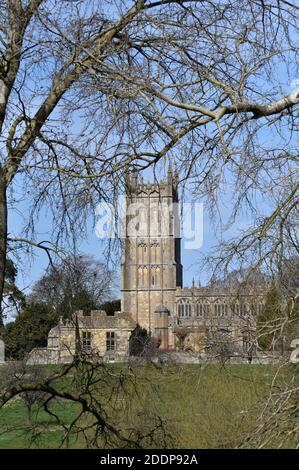 Blick auf die St. James Kirche von der Coneygree, Chipping Campden, Glos, Cotswolds, England, Großbritannien Stockfoto