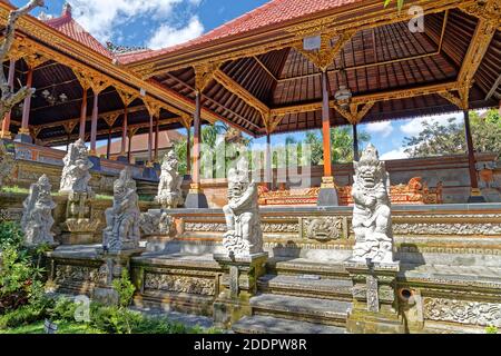 Ubud, Bali, Indonesien. Mai 2019. Bestehend aus mehreren historischen und königlichen Gebäuden, Puri Saren Agung ist der Palast der königlichen Familie Ubud. Stockfoto