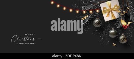 Weihnachten und Neujahr realistisches Banner. Weihnachten Design von realistischen Geschenkbox, schwarzen Tannenzweigen und Kugeln Stock Vektor