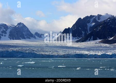 Monacobreen Gletscher auf der Insel Spitzbergen, Spitzbergen Stockfoto