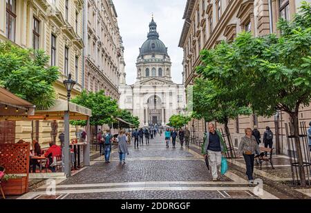 Die St.-Stephans-Basilika ist eine römisch-katholische Kirche in Budapest, Ungarn. Stockfoto