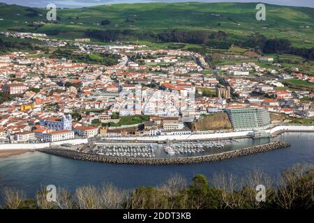 Blick Auf Angra Do Heroismo City Luftbild Von Monte Brasil Terceira Insel Die Azoren Portugal Stockfoto